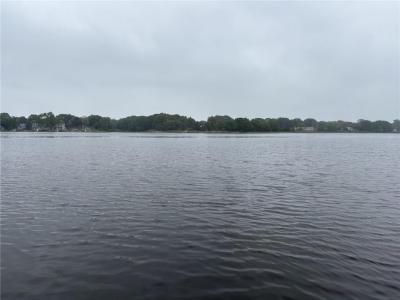 351 COUNTY Road, Barrington, Rhode Island 02806