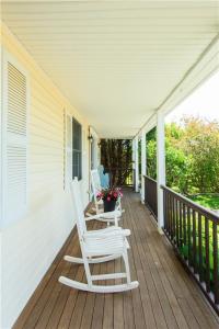 663 Aquidneck Avenue, Middletown, Rhode Island 02842