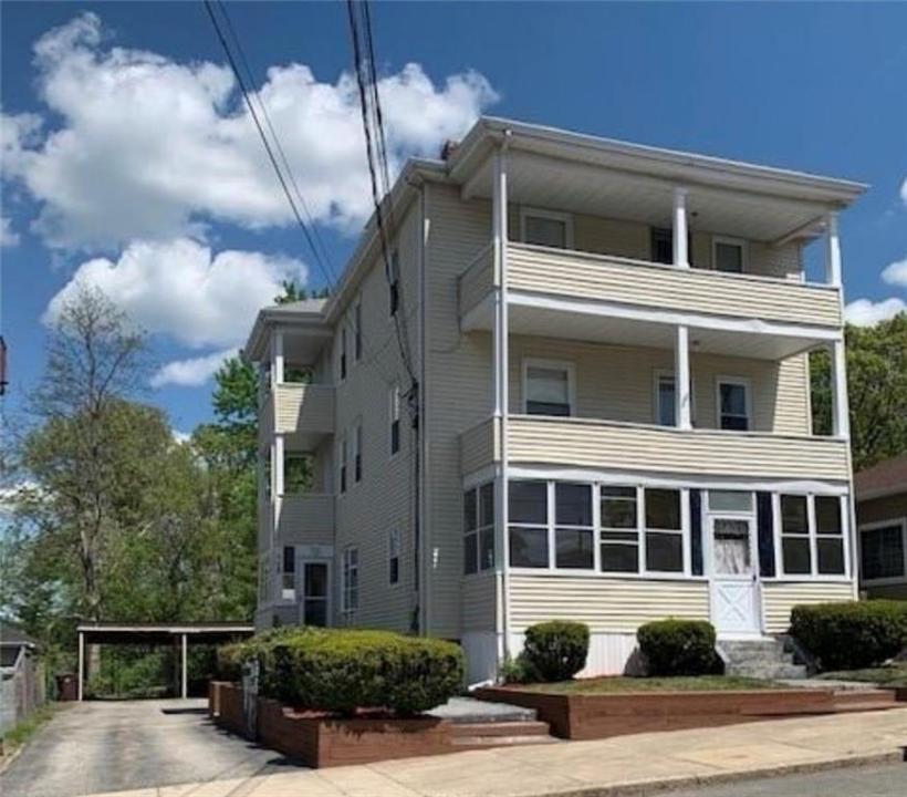 217 Newland Avenue, Woonsocket, Rhode Island 02895