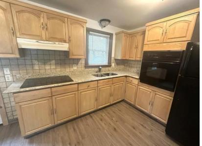 59 Arnold Road, Coventry, Rhode Island 02816, USA