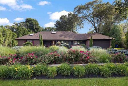 788 Namquid Drive, ワーウィック, ロードアイランド 02888, アメリカ合衆国