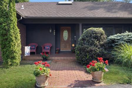 788 Namquid Drive, Warwick, רוד איילנד 02888, ארצות הברית של אמריקה 