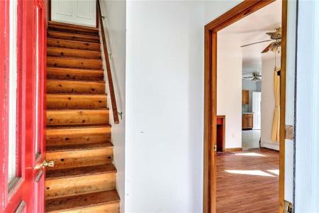 114 East Road, Tiverton, Rhode Island 02878, USA