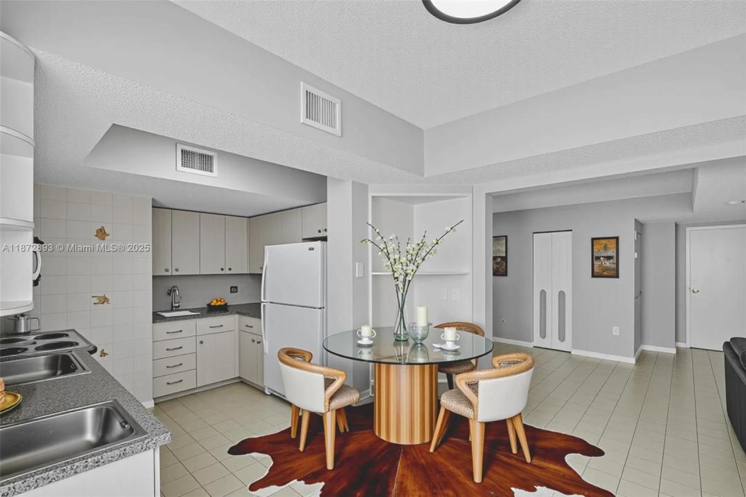 2924 Collins Avenue 501, Miami Beach, فلوريدا 33140, الولايات المتحدة
