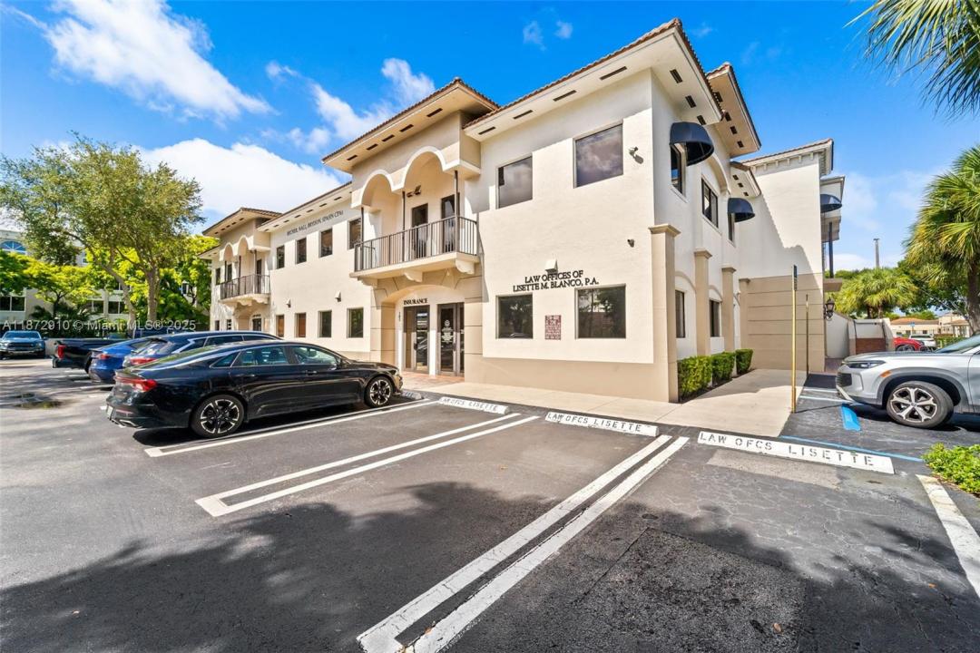 7900 NW 155th St 101, Miami Lakes, Florida 33016, HOA KỲ