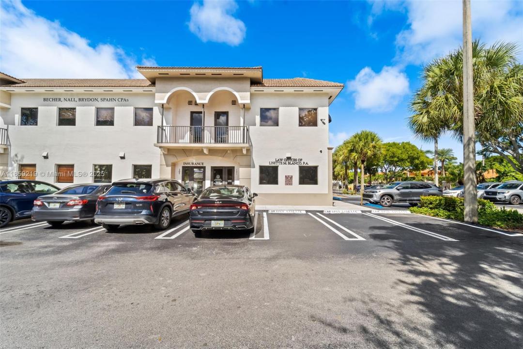 7900 NW 155th St 101, Miami Lakes, Florida 33016, HOA KỲ