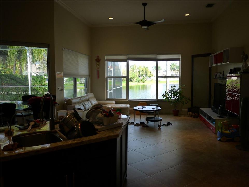 10840 NW 6 ST, Plantation, Florida 33324, Estados Unidos