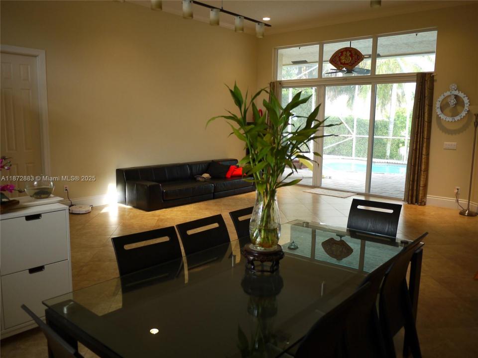10840 NW 6 ST, Plantation, Florida 33324, Estados Unidos