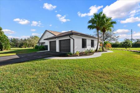 16748 Fox Trail Lane, Loxahatchee, Florida 33470