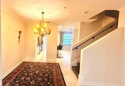2720 NE 9th Ave, Wilton Manors, Florida 33334