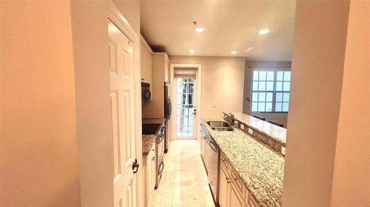 2720 NE 9th Ave, Wilton Manors, Florida 33334