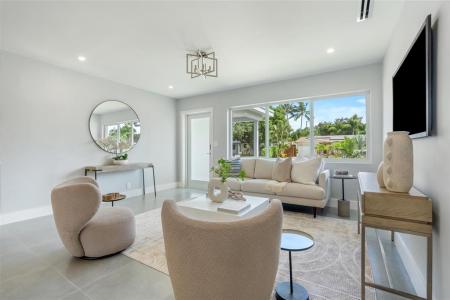 324 NE 28th St, Wilton Manors, Florida 33334