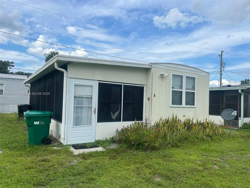 14725 NW 1 RV#4, Okeechobee, Florida 34972