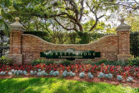 2747 Pinewood Ct, Davie, Florida 33328, USA