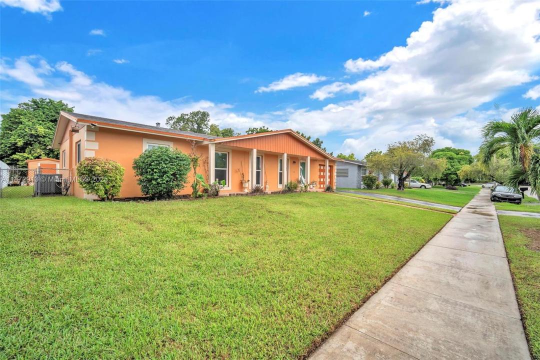 11024 SW 157th Ter, Miami, Флорида 33157, Соединенные Штаты