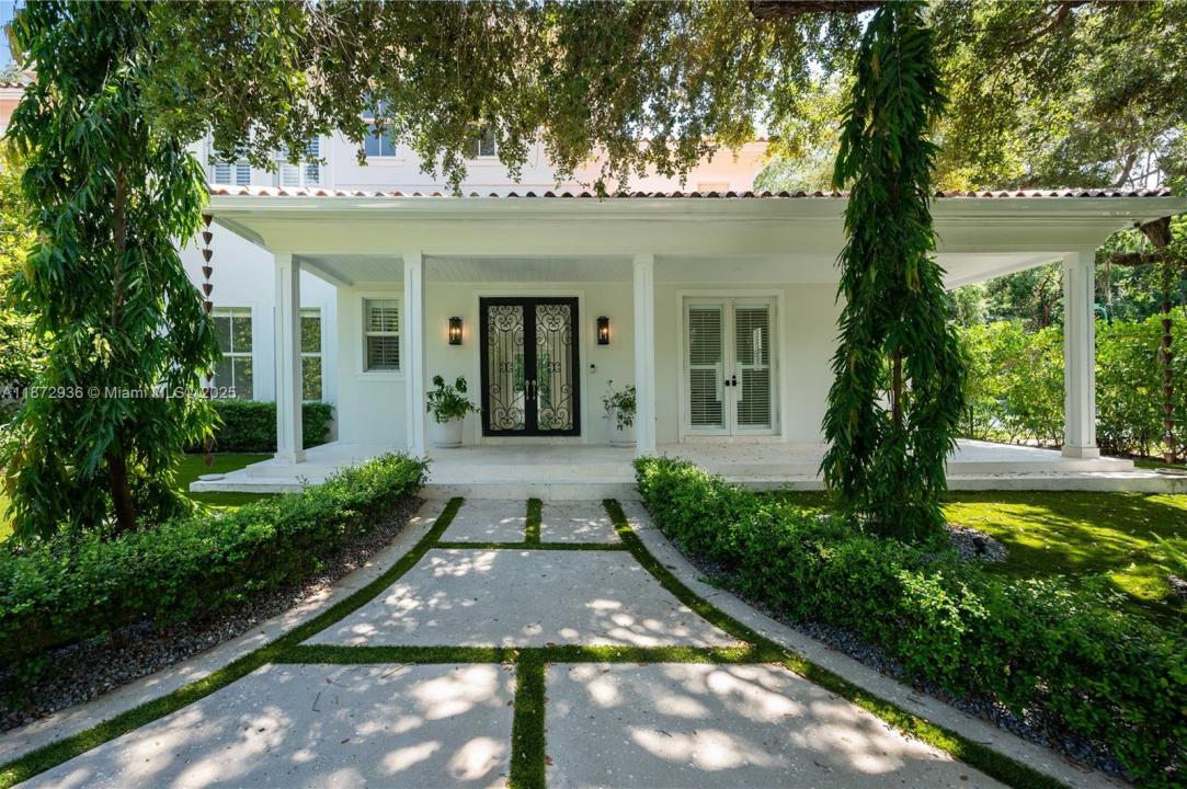 680 Destacada Ave, Coral Gables, Florida 33156