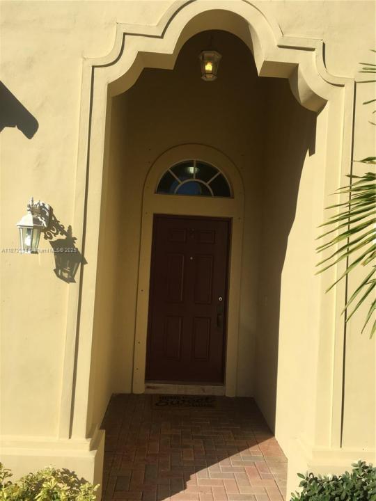 16637 SW 52nd St, Miami, Флорида 33185, Соединенные Штаты
