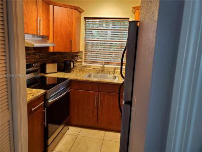 1300 Moffett St 307, Hallandale Beach, Florida 33009, USA