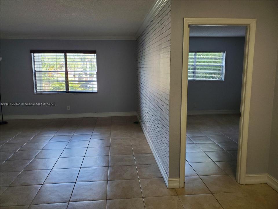 1300 Moffett St 307, Hallandale Beach, Flórida 33009, Estados Unidos