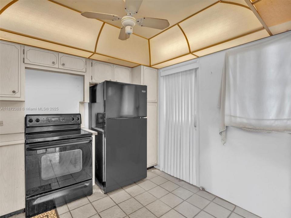 445 NE 195th St 431, Miami, フロリダ 33179, アメリカ合衆国