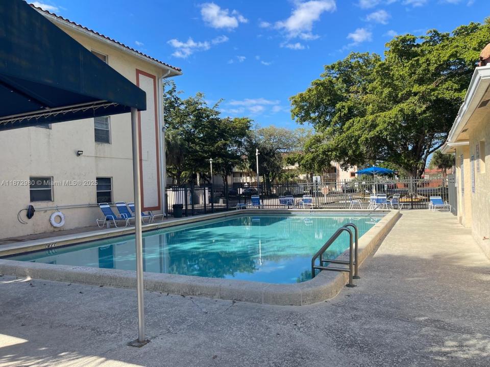 3224 NW 103rd Ter 205-B, Coral Springs, Florida 33065