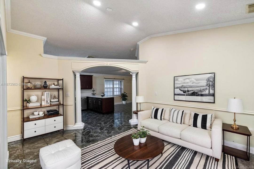 17610 SW 4th Ct, Pembroke Pines, פלורידה 33029, ארצות הברית של אמריקה 