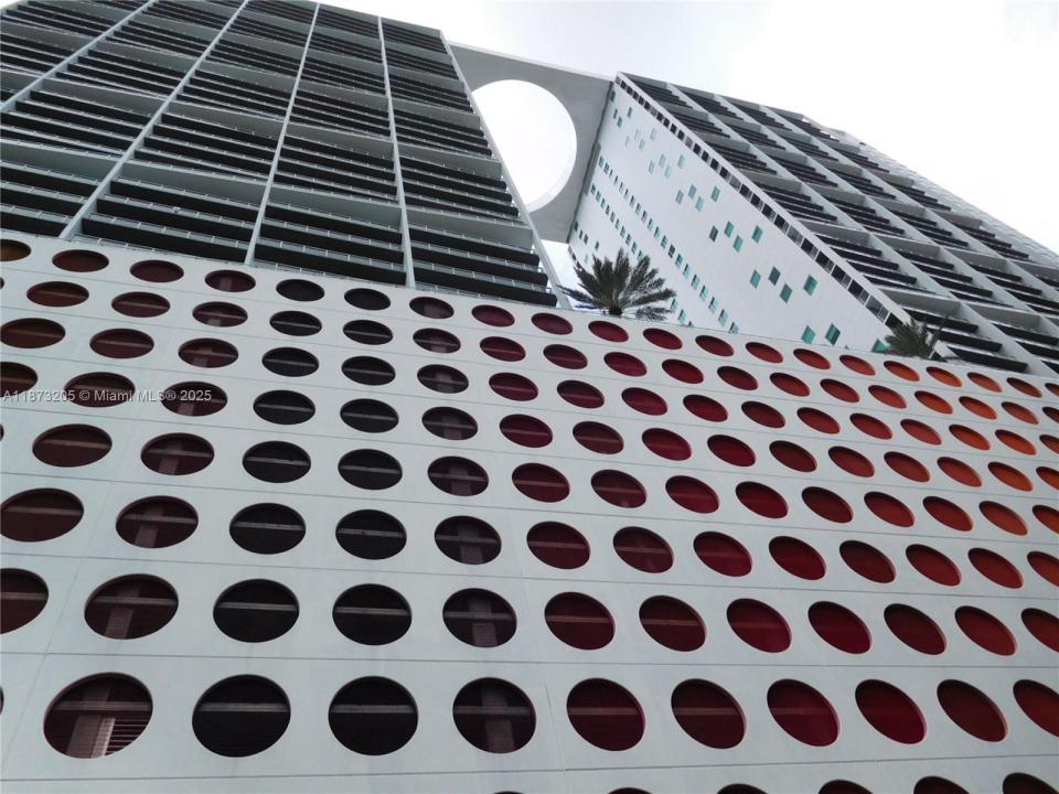 55 SE 6th St 2107, Miami, Florida 33131