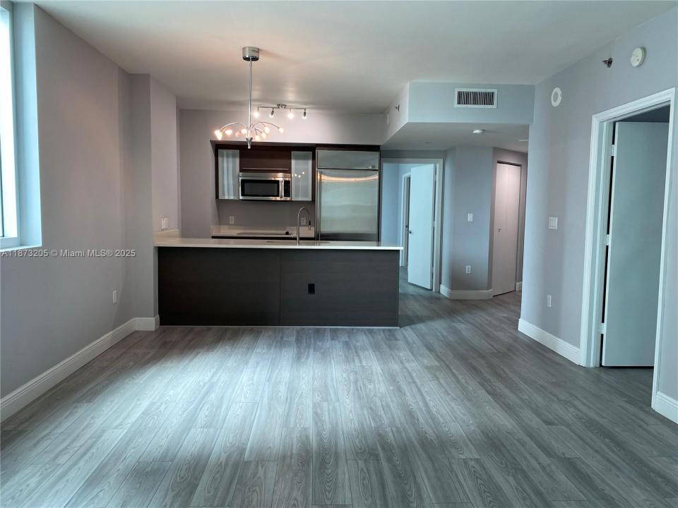 55 SE 6th St 2107, Miami, Florida 33131