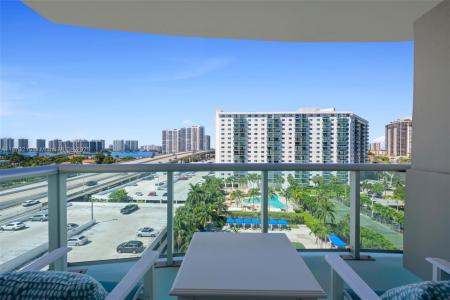 19370 Collins Ave 902, Sunny Isles Beach, Florida 33160, USA