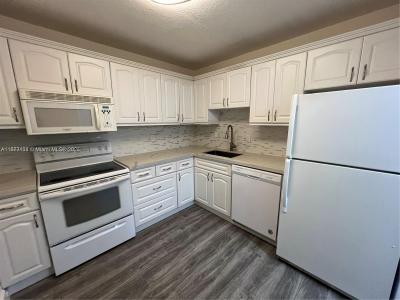 7840 Camino Real 306, Miami, Florida 33143, USA