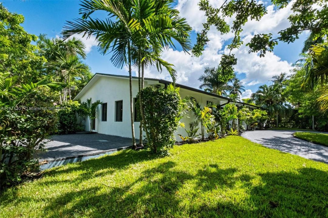 7401 Miami View Dr, North Bay Village, Florida 33141