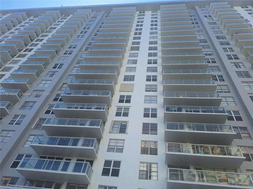 230 174th St 417, Sunny Isles Beach, Florida 33160, Estados Unidos