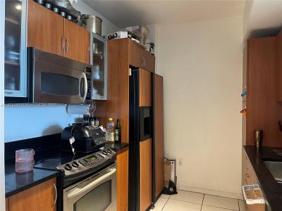 2775 NE 187Th St 205, Aventura, Florida 33180, USA