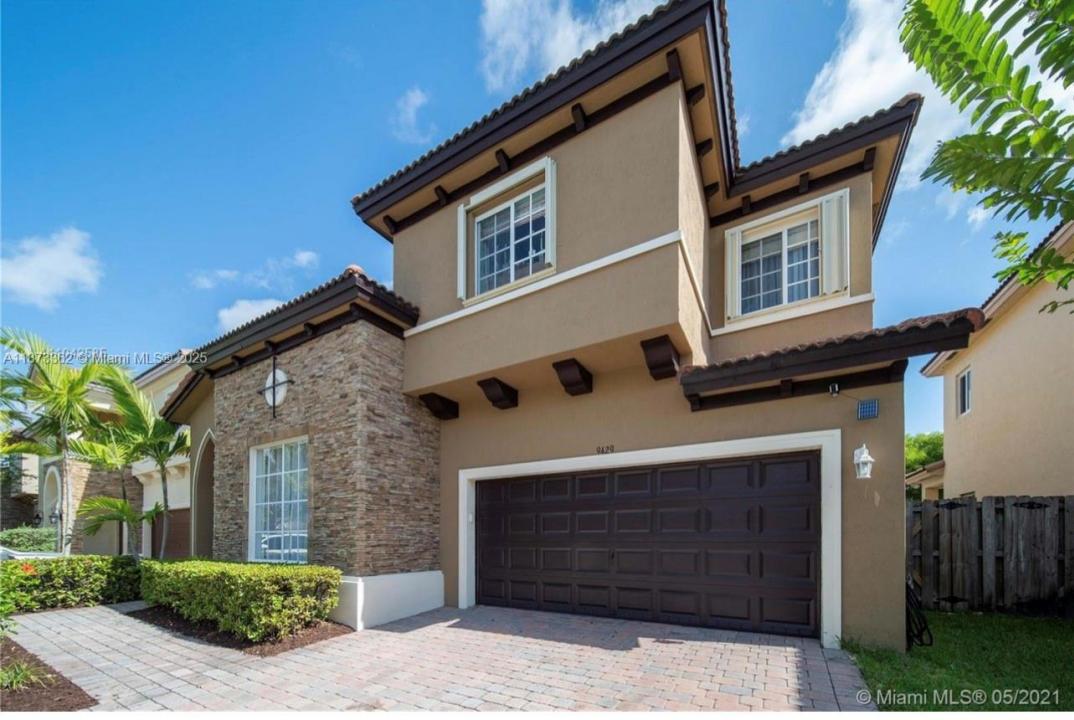 9429 SW 224th Ter 0, Cutler Bay, Florida 33190