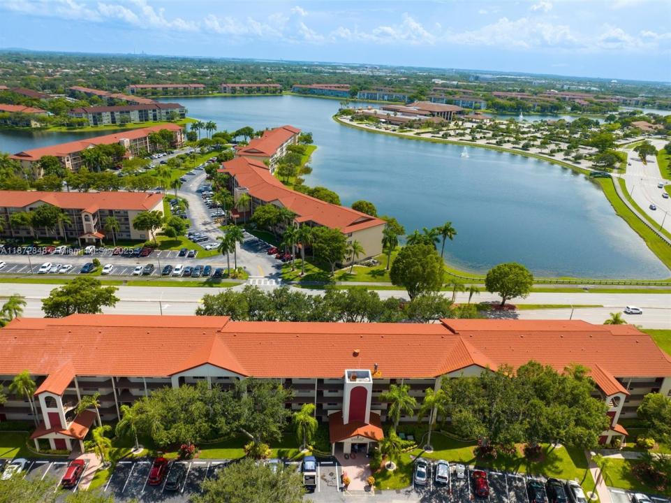 1000 SW 128th Ter 312V, Pembroke Pines, Флорида 33027, Соединенные Штаты