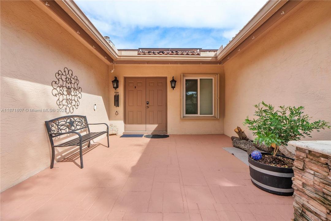 8931 NW 55th Pl, Coral Springs, Florida 33067