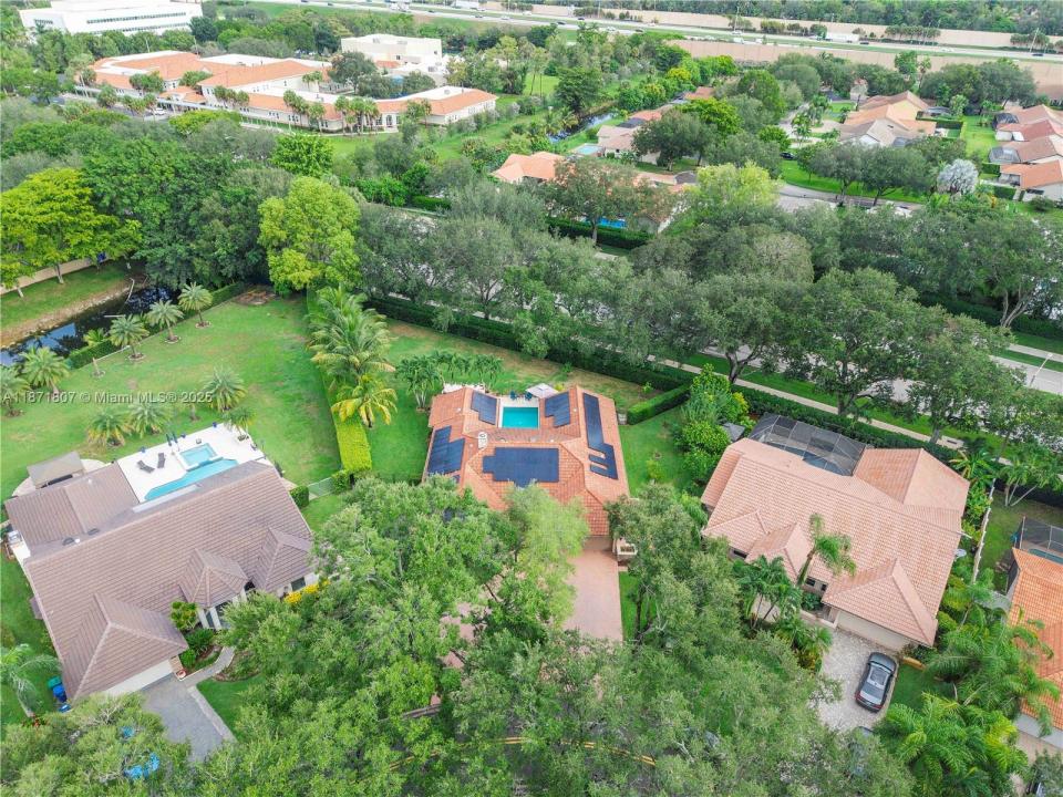 8931 NW 55th Pl, Coral Springs, Florida 33067