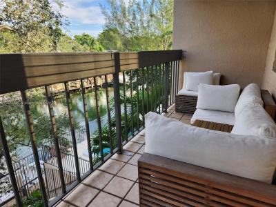 5201 Orduna Dr 14, Coral Gables, Florida 33146, USA