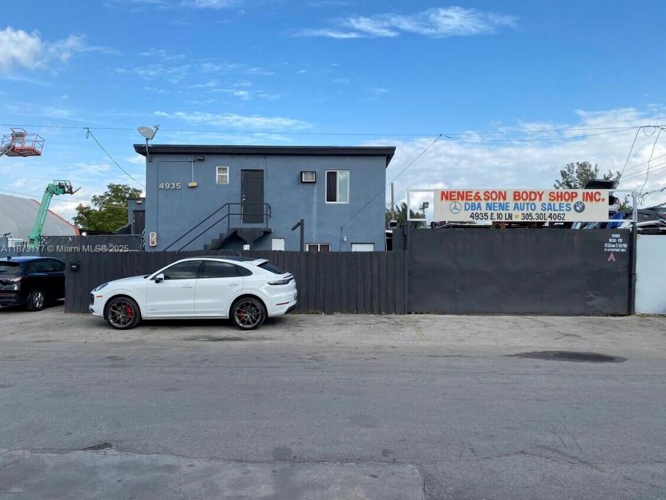 4935 E 10th Ln, Hialeah, פלורידה 33013, ארצות הברית של אמריקה