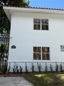 222 SW 15th Rd 2, Miami, Florida 33129, USA