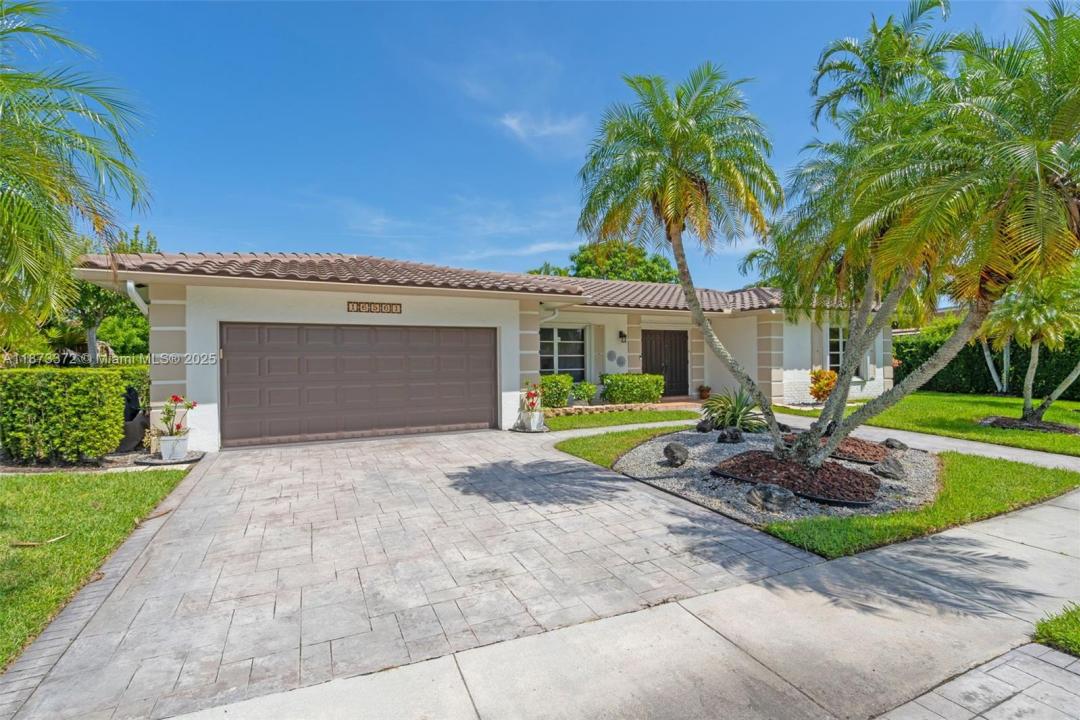 16561 Royal Poinciana Dr, Weston, Florida 33326