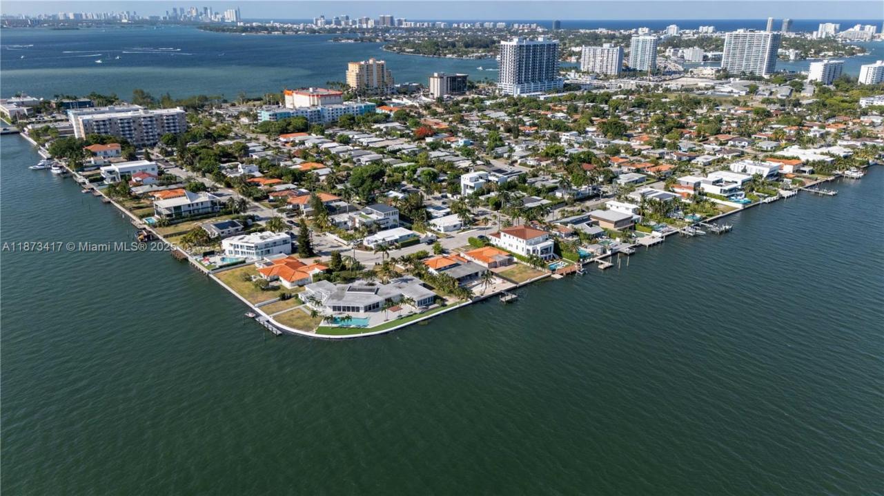 7508 W Treasure Dr, North Bay Village, Florida 33141