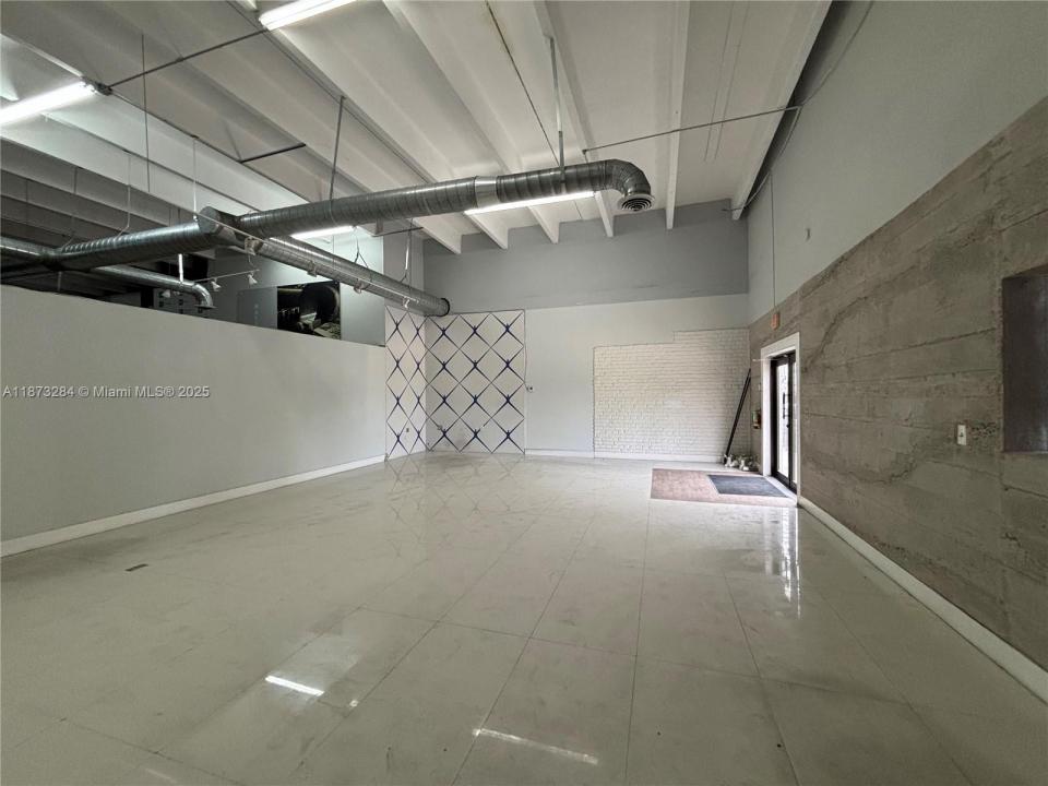 3281 NW 78th Ave, Doral, Florida 33122, USA