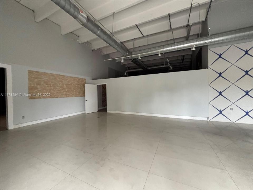 3281 NW 78th Ave, Doral, Florida 33122, USA