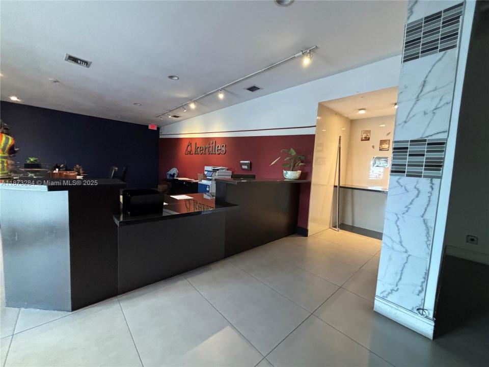3281 NW 78th Ave, Doral, Florida 33122, USA