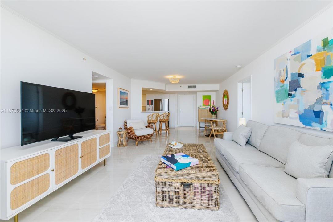 1800 Sunset Harbour Dr 703, Miami Beach, Florida 33139