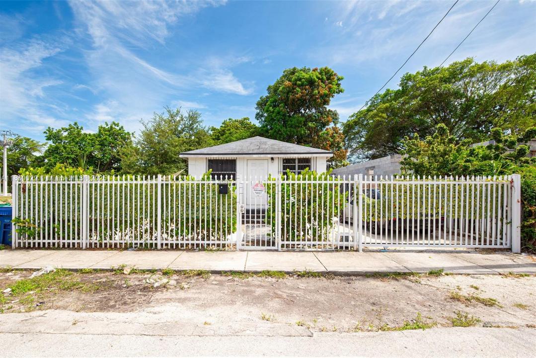 1820 NW 63rd St, Miami, Florida 33147, Stati Uniti