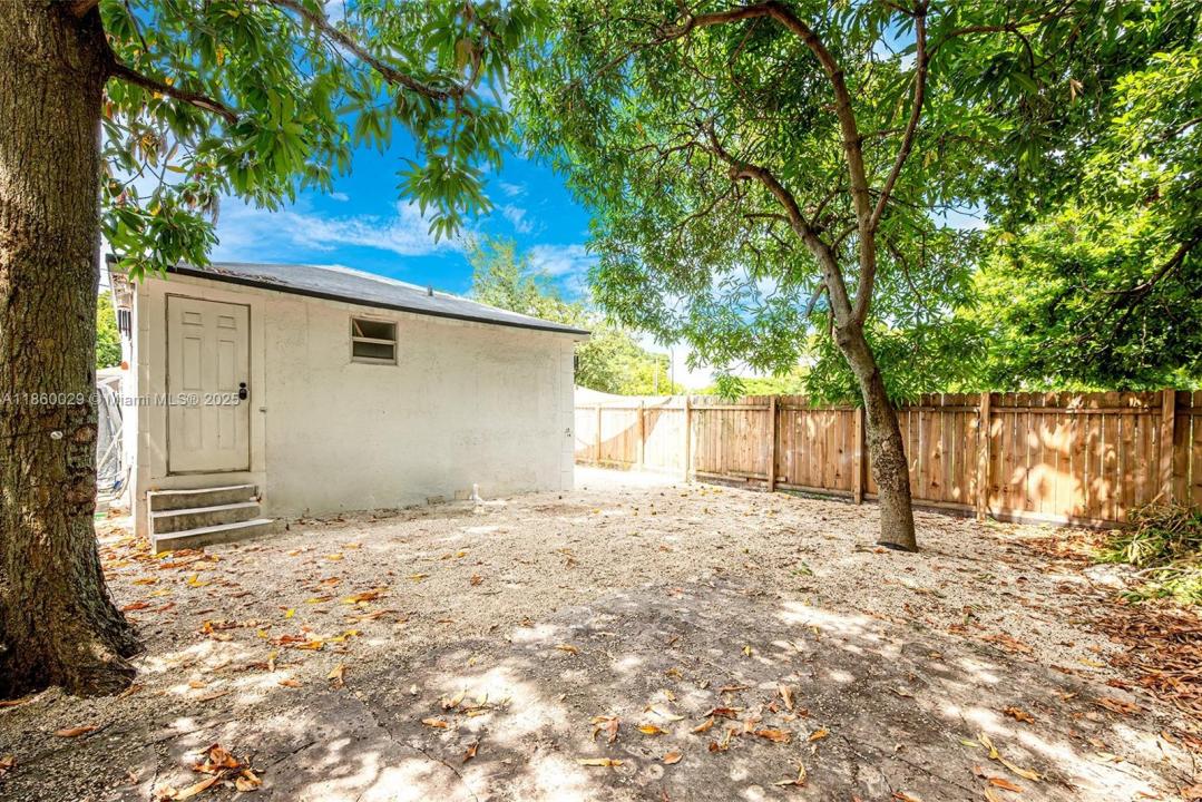 1820 NW 63rd St, Miami, Florida 33147, Stati Uniti