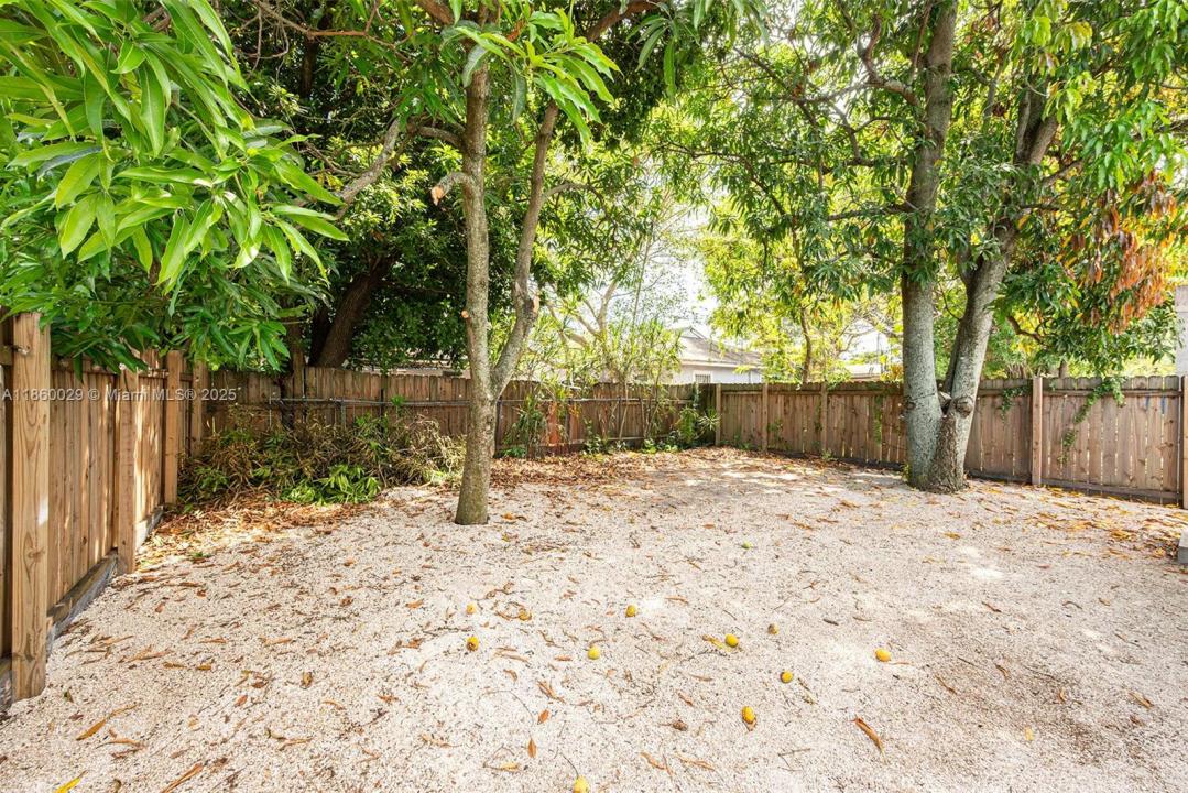 1820 NW 63rd St, Miami, Florida 33147, Stati Uniti