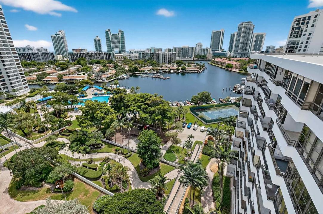 500 Three Islands Blvd 1001, Hallandale Beach, Flórida 33009, Estados Unidos